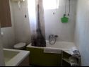 Apartments Dioniza - 150 m from beach: A1(2+2), A2(3), A3(2+2) Jelsa - Island Hvar  - Apartment - A3(2+2): bathroom with toilet