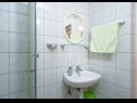 Apartments Gold - 300 m from beach: A1(2), A2(3+1) Stari Grad - Island Hvar  - Apartment - A1(2): bathroom with toilet