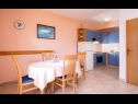 Apartments Gold - 300 m from beach: A1(2), A2(3+1) Stari Grad - Island Hvar  - Apartment - A2(3+1): kitchen and dining room