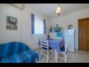 Apartments Perka - peaceful and quiet: A2(2+2) Vrboska - Island Hvar  - Apartment - A2(2+2): living room