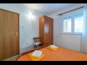 Apartments Perka - peaceful and quiet: A2(2+2) Vrboska - Island Hvar  - Apartment - A2(2+2): bedroom