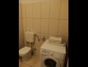 Apartments Draga - traditional & in center: A1(2+2), A2(2+2), SA1(2+2), SA2(2+1) Vrboska - Island Hvar  - Apartment - A2(2+2): bathroom with toilet