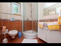 Apartments Jole -  70m from the sea A1 priz(4), SA2 priz(2), A3 I kat(4), SA4 I kat(2), A5 II kat(4), SA6 II kat(2) Vrboska - Island Hvar  - Apartment - A1 priz(4): bathroom with toilet