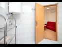 Apartments Josi - 200 m from sea: SA1(2), SA2(2), SA3(2), A5(4), SA6(2), A7(4) Vrboska - Island Hvar  - Apartment - A5(4): bathroom with toilet