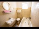 Apartments Sea View - 7 m from beach: A1(5+2) Cove Zarace (Gdinj) - Island Hvar  - Croatia - Apartment - A1(5+2): bathroom with toilet