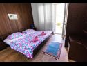 Apartments Sea View - 7 m from beach: A1(5+2) Cove Zarace (Gdinj) - Island Hvar  - Croatia - Apartment - A1(5+2): bedroom