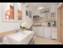 Apartments Orange - garden terrace : SA1(2+1) Banjole - Istria  - Studio apartment - SA1(2+1): kitchen and dining room