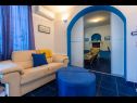 Apartments Mila - in blue: A1(4+2), A2(5+1), A3(4+2) Banjole - Istria  - Apartment - A2(5+1): living room