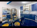 Apartments Mila - in blue: A1(4+2), A2(5+1), A3(4+2) Banjole - Istria  - Apartment - A2(5+1): kitchen and dining room