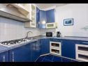 Apartments Mila - in blue: A1(4+2), A2(5+1), A3(4+2) Banjole - Istria  - Apartment - A2(5+1): kitchen
