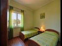 Apartments Marinko - with pool : A1(4+1) , A2(4+1), A Kuca(4+1) Barban - Istria  - Apartment - A1(4+1) : bedroom