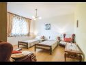 Apartments Ljilja - nice garden: A1(4+2) Fazana - Istria  - Apartment - A1(4+2): bedroom