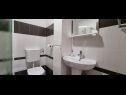 Apartments Mani - modern: A1(2+1) Liznjan - Istria  - Apartment - A1(2+1): bathroom with toilet