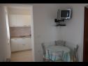Apartments Anka A1(2+2), A2(2+2), SA3(2) Medulin - Istria  - Apartment - A2(2+2): kitchen and dining room