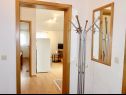 Apartments Jasmina A1(4), A2(2+2), A3(2+2), SA4(2) Medulin - Istria  - Apartment - A1(4): hallway