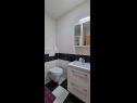 Apartments Mark - 10 m from sea : A3(2+2), A4(2+2), A5(2+2), A6(2+2) Medulin - Istria  - Apartment - A3(2+2): bathroom with toilet
