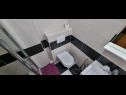 Apartments Mark - 10 m from sea : A3(2+2), A4(2+2), A5(2+2), A6(2+2) Medulin - Istria  - Apartment - A3(2+2): bathroom with toilet