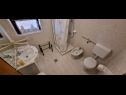Apartments Elida: A1(5) Medulin - Istria  - Apartment - A1(5): bathroom with toilet