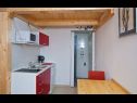 Apartments Svjetlana SA1(2+1), SA2(2+1), SA3(2) Pula - Istria  - Studio apartment - SA3(2): kitchen and dining room