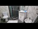 Apartments Sarah: A1(3), A2(3+1), A4(2+2) Pula - Istria  - Apartment - A2(3+1): bathroom with toilet