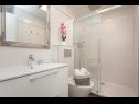 Apartments Regent 2 - exclusive location: A1(2+2), SA(2) Rovinj - Istria  - Apartment - A1(2+2): bathroom with toilet