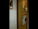 Holiday home BoSi - free parking H(2+2) Sinozici - Istria  - Croatia - H(2+2): bathroom with toilet