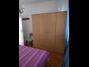 Apartments Eli - 50m from the sea: A1(4) Umag - Istria  - Apartment - A1(4): bedroom