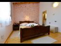 Rooms Stanza Diniano - with pool: 1 - R1 Lavanda(2), 2 - R2 Mendula(2), 3 - R3 Ruzmarin(3) Vodnjan - Istria  - Room - 2 - R2 Mendula(2): bedroom