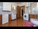 Apartments Roland A(4) Vrsar - Istria  - Apartment - A(4): bathroom with toilet