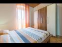 Apartments Roland A(4) Vrsar - Istria  - Apartment - A(4): bedroom