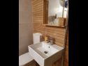 Holiday home Laura - wooden house: H(4+2) Dreznica - Continental Croatia - Croatia - H(4+2): bathroom with toilet