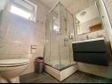 Rooms Verde - rooms with private bathrooms: R1(2), R2(2), R3(2), R4(2), R5(2) Vrbanja - Continental Croatia - Room - R1(2): bathroom with toilet