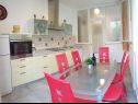 Apartments Mila - 80 m from the beach: A1(6) Brna - Island Korcula  - Apartment - A1(6): kitchen and dining room
