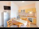 Apartments Zak - 30m from beach; A1(4+2) Maks, A2(2+2) Mia, A3(2+2) Franka, A4(4+1) Marko, A5(2+2) Iva Cove Karbuni (Blato) - Island Korcula  - Croatia - Apartment - A4(4+1) Marko: kitchen and dining room