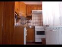Apartments Ivo - with parking : A1(4+1), A2-Lođa (4), A3-2.kat (2+2) , A4-Prizemlje (2+2) Malinska - Island Krk  - Apartment - A3-2.kat (2+2) : kitchen