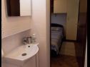 Apartments Ivo - with parking : A1(4+1), A2-Lođa (4), A3-2.kat (2+2) , A4-Prizemlje (2+2) Malinska - Island Krk  - Apartment - A4-Prizemlje (2+2): bathroom with toilet