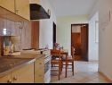 Apartments Makic - with parking : A6 (6+1), A4 (4) Silo - Island Krk  - Apartment - A4 (4): kitchen and dining room