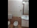 Apartments Zeljka - free parking A1(4+1) Opatija - Kvarner  - Apartment - A1(4+1): bathroom with toilet