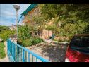 Apartments Giuseppe - green terrace: A1(4) Mali Losinj - Island Losinj  - parking (house and surroundings)