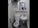 Apartments Jasna - family friendly: A1 Prizemlje (2+2), A2 Gornji (2+2) Baska Voda - Riviera Makarska  - Apartment - A1 Prizemlje (2+2): bathroom with toilet