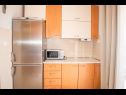 Apartments Anđelko - air conditioning: A1(6+2), A2(6+2) Baska Voda - Riviera Makarska  - Apartment - A2(6+2): kitchen