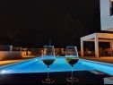 Apartments Villa Esse - heated pool & seaview: A1(2+2), A2(4+2), A3(2+2), A4(4+2), A5(2+2) Baska Voda - Riviera Makarska  - swimming pool