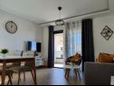 Apartments Villa Esse - heated pool & seaview: A1(2+2), A2(4+2), A3(2+2), A4(4+2), A5(2+2) Baska Voda - Riviera Makarska  - Apartment - A3(2+2): living room