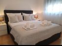 Apartments Villa Esse - heated pool & seaview: A1(2+2), A2(4+2), A3(2+2), A4(4+2), A5(2+2) Baska Voda - Riviera Makarska  - Apartment - A3(2+2): bedroom