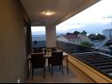 Apartments Villa Esse - heated pool & seaview: A1(2+2), A2(4+2), A3(2+2), A4(4+2), A5(2+2) Baska Voda - Riviera Makarska  - Apartment - A4(4+2): covered terrace