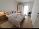 Apartments Villa Esse - heated pool & seaview: A1(2+2), A2(4+2), A3(2+2), A4(4+2), A5(2+2) Baska Voda - Riviera Makarska  - Apartment - A4(4+2): bedroom