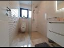 Apartments Villa Esse - heated pool & seaview: A1(2+2), A2(4+2), A3(2+2), A4(4+2), A5(2+2) Baska Voda - Riviera Makarska  - Apartment - A5(2+2): bathroom with toilet