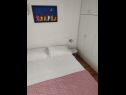 Apartments Žana - 30 m from sea : A1(6+2) Baska Voda - Riviera Makarska  - Apartment - A1(6+2): bedroom