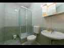 Apartments Marko - amazing sea view: A1(2+2), A2(2+3), A4(2+2), A5(2+3), A6(4+2), A7(2+2), A8(2+1) Brela - Riviera Makarska  - Apartment - A6(4+2): bathroom with toilet