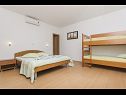 Apartments Sonja - 100 m from sea: A1(2+2), A2(4), SA3(2+1), SA5(2) Brela - Riviera Makarska  - Apartment - A2(4): bedroom